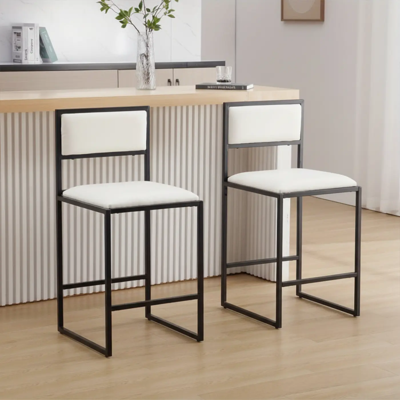 Linea Bar Stool
