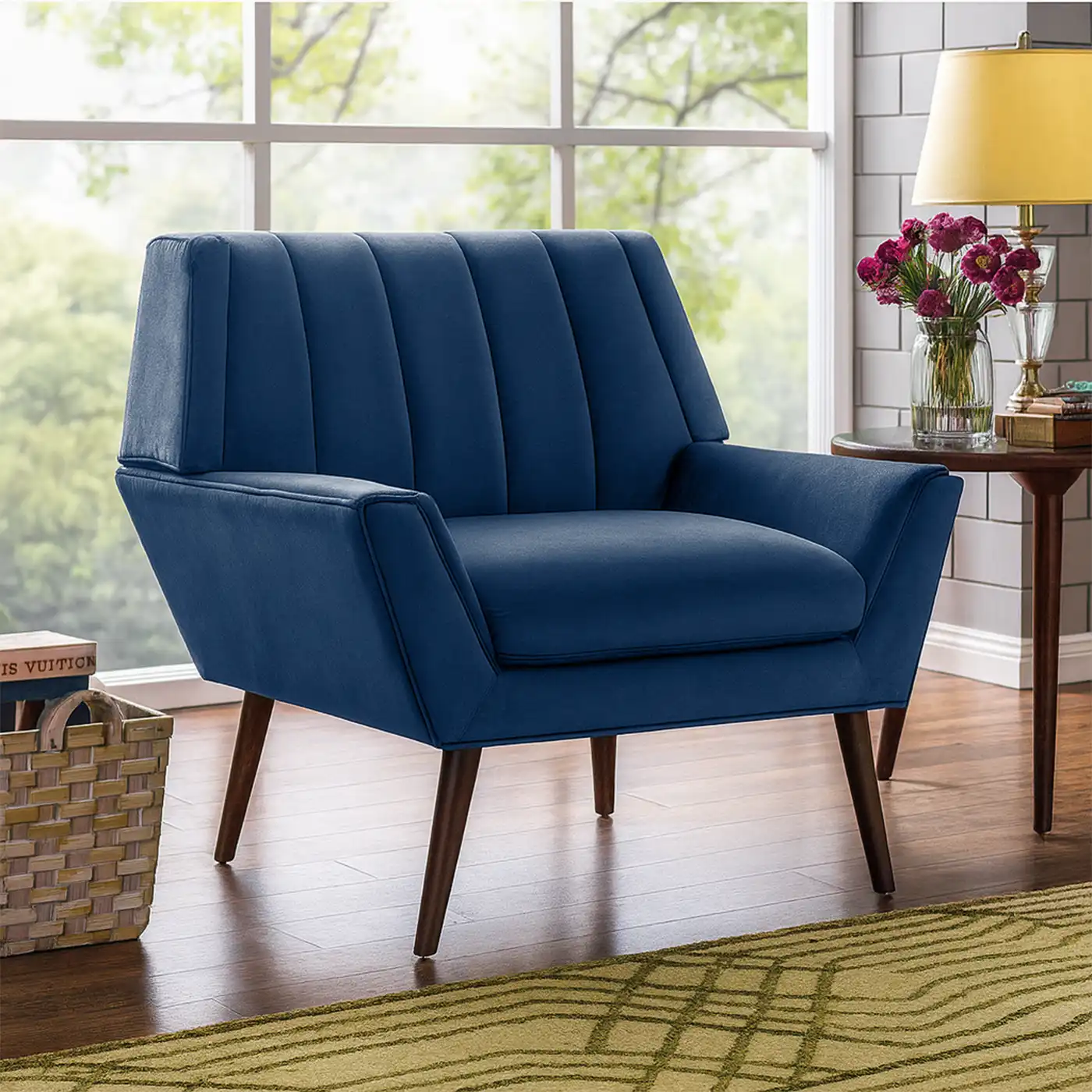 New York Luxury Armchair - Image 3